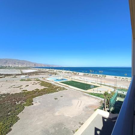 Mar Y Sal 12 Suites, Gran Terraza Con Vistas Al Mar, 2 Hab, Garaje Y Piscina Roquetas de Mar Eksteriør bilde