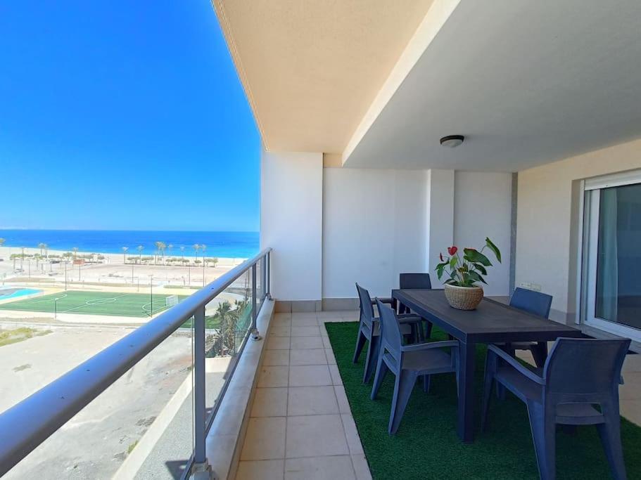 Mar Y Sal 12 Suites, Gran Terraza Con Vistas Al Mar, 2 Hab, Garaje Y Piscina Roquetas de Mar Eksteriør bilde